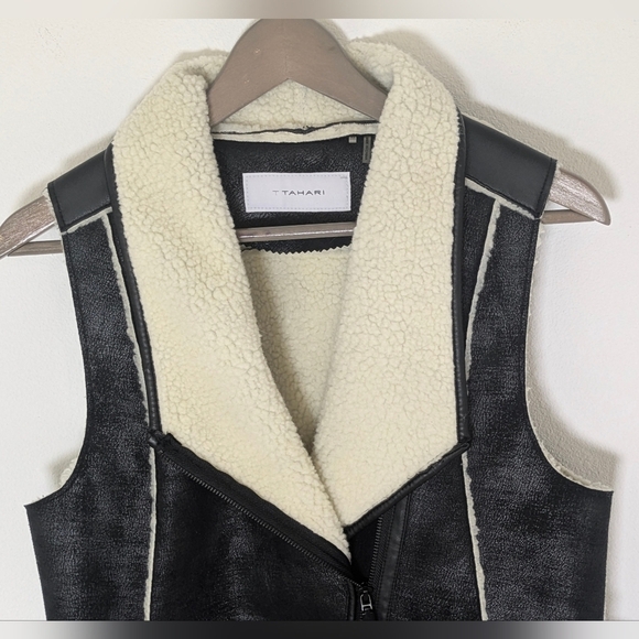 T Tahari Bias Zip Winter Vest Fur Faux Suede Winter Warm Sherpa Size XS Black - Picture 2 of 16